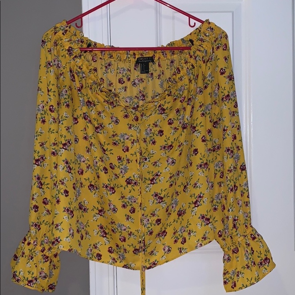 Women’s Blouse